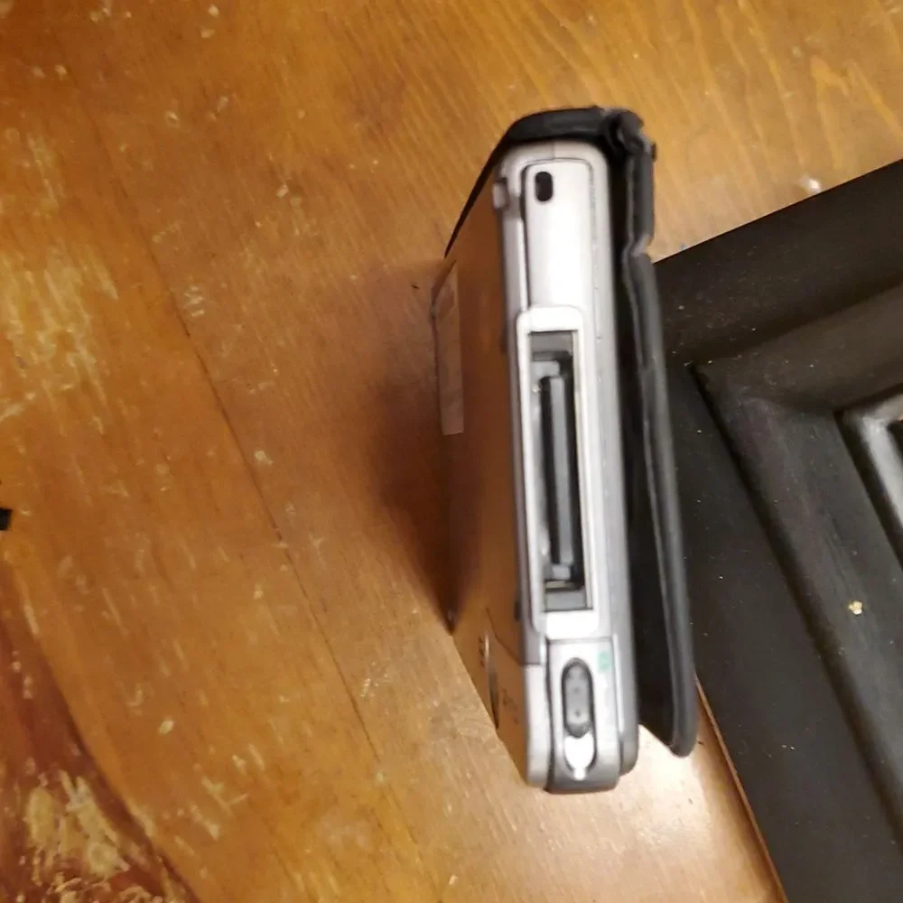 Sony Palm-Powered Digital Camera with Charger – Fully Functional